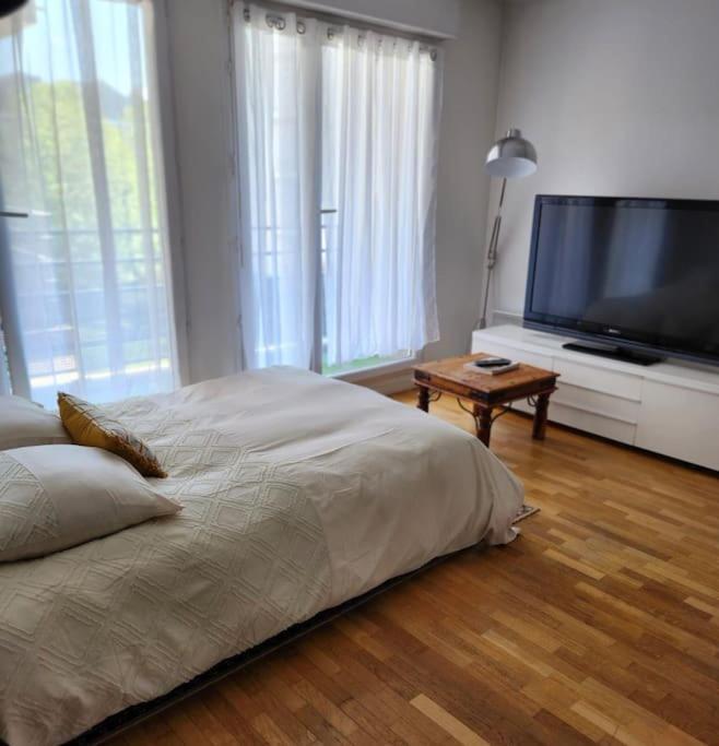 Appartement 2 Pieces 5Min Gare Val D'Europe Parking Inclus 몽테브랭 외부 사진
