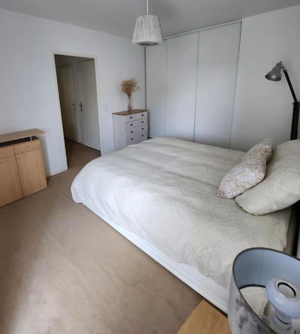 Appartement 2 Pieces 5Min Gare Val D'Europe Parking Inclus 몽테브랭 외부 사진